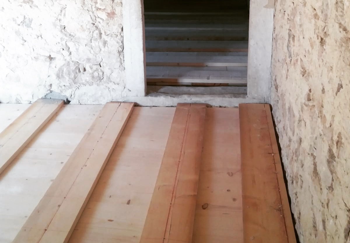 Ristrutturazione: rinforzo per solai in legno